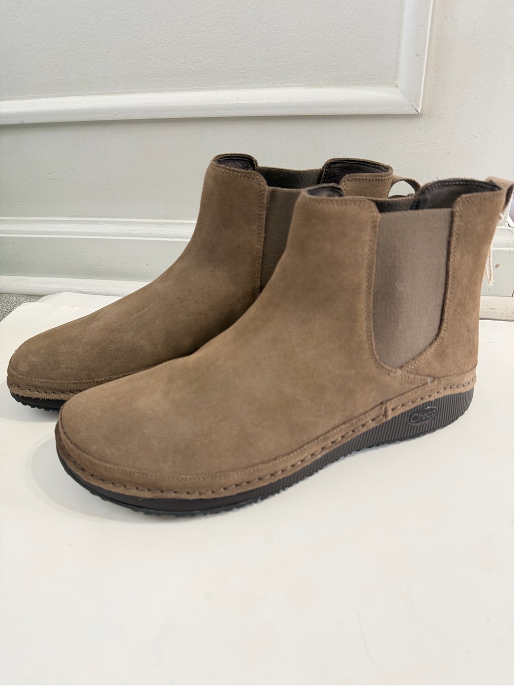 Chaco Paonia Chelsea Boots Women's Size 11 Waterproof Suede Pull-On Earth Brown